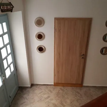 Piraneska 2*