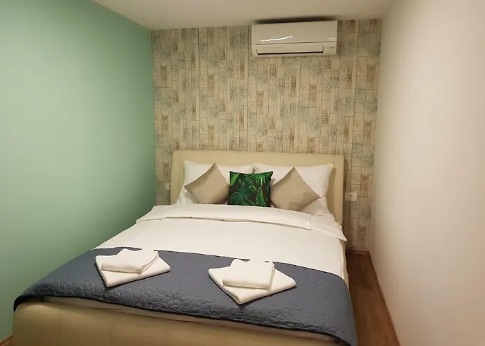 Gostinjska kuća Piraneska 3*