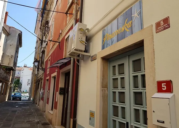 Piraneska Gostinjska kuća 3*